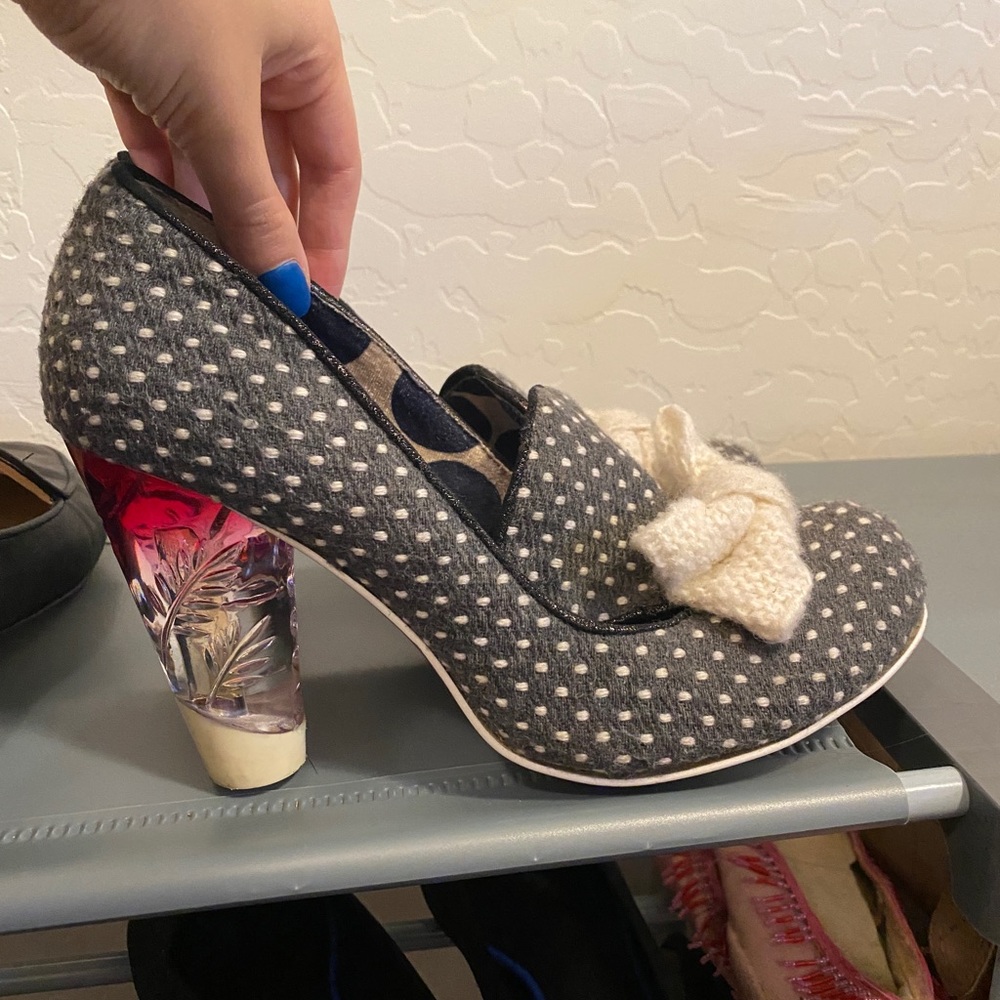 Irregular Choice Bowtiful Gray Heels Size 10
